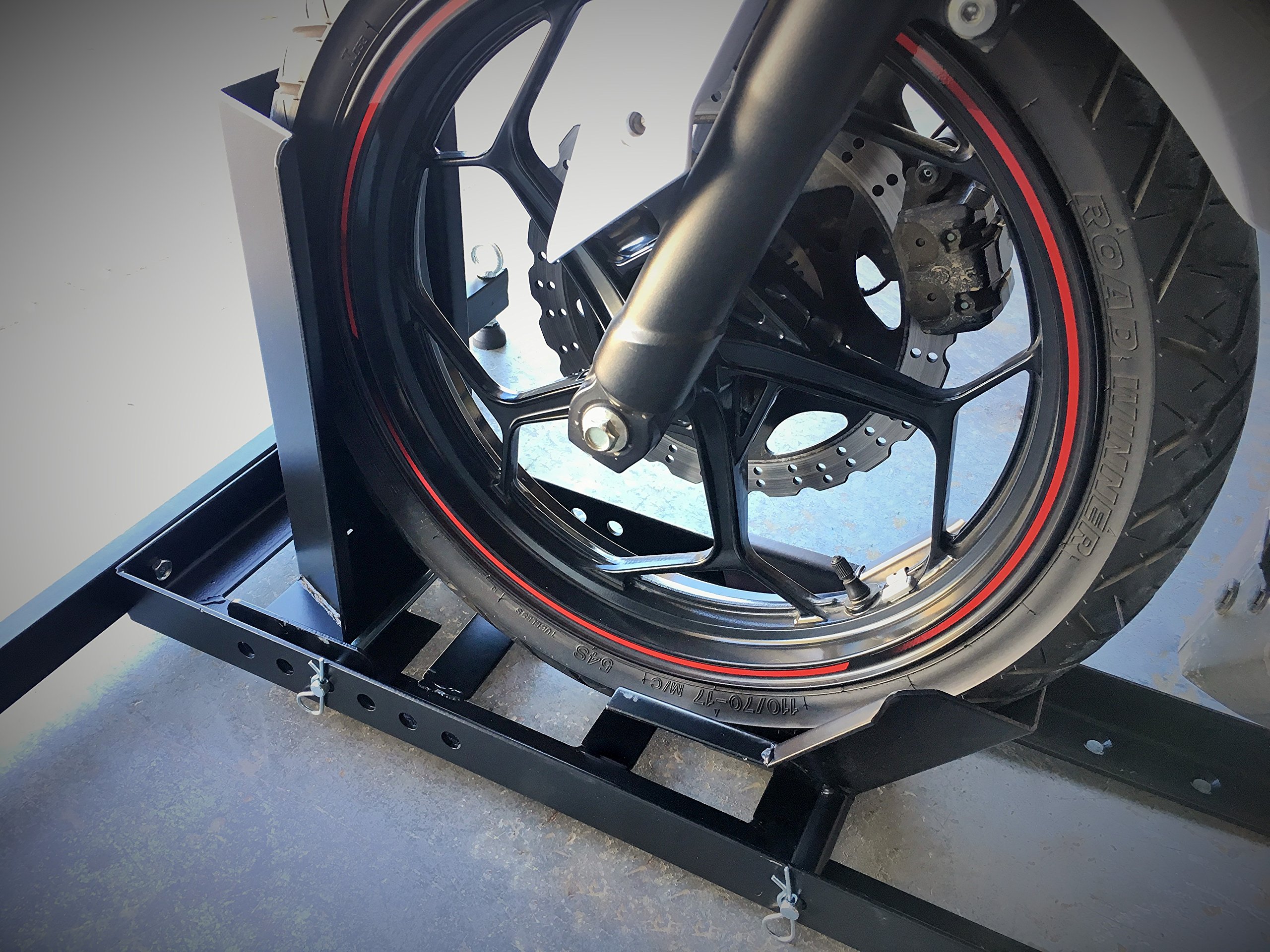 マックスハウル(MaxxHaul) バイク用ホイールチョックスタンド ブラック Amazon.co.jp: マックスハウル(MaxxHaul) バイク用ホイールチョック